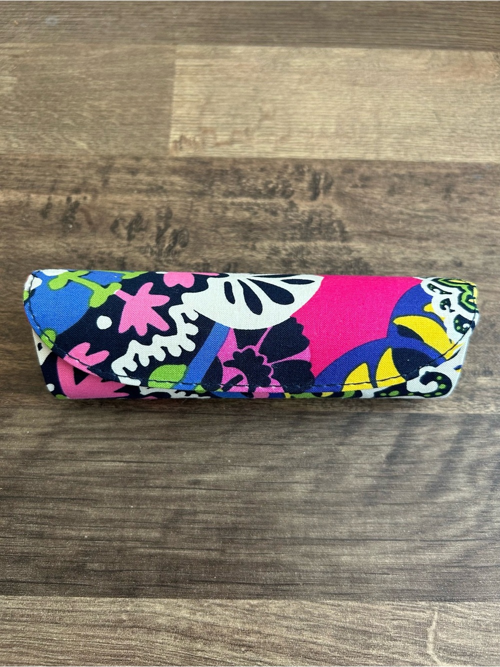Vera Bradley Hard Shell Eyeglass Case in Rio Pattern - Retired